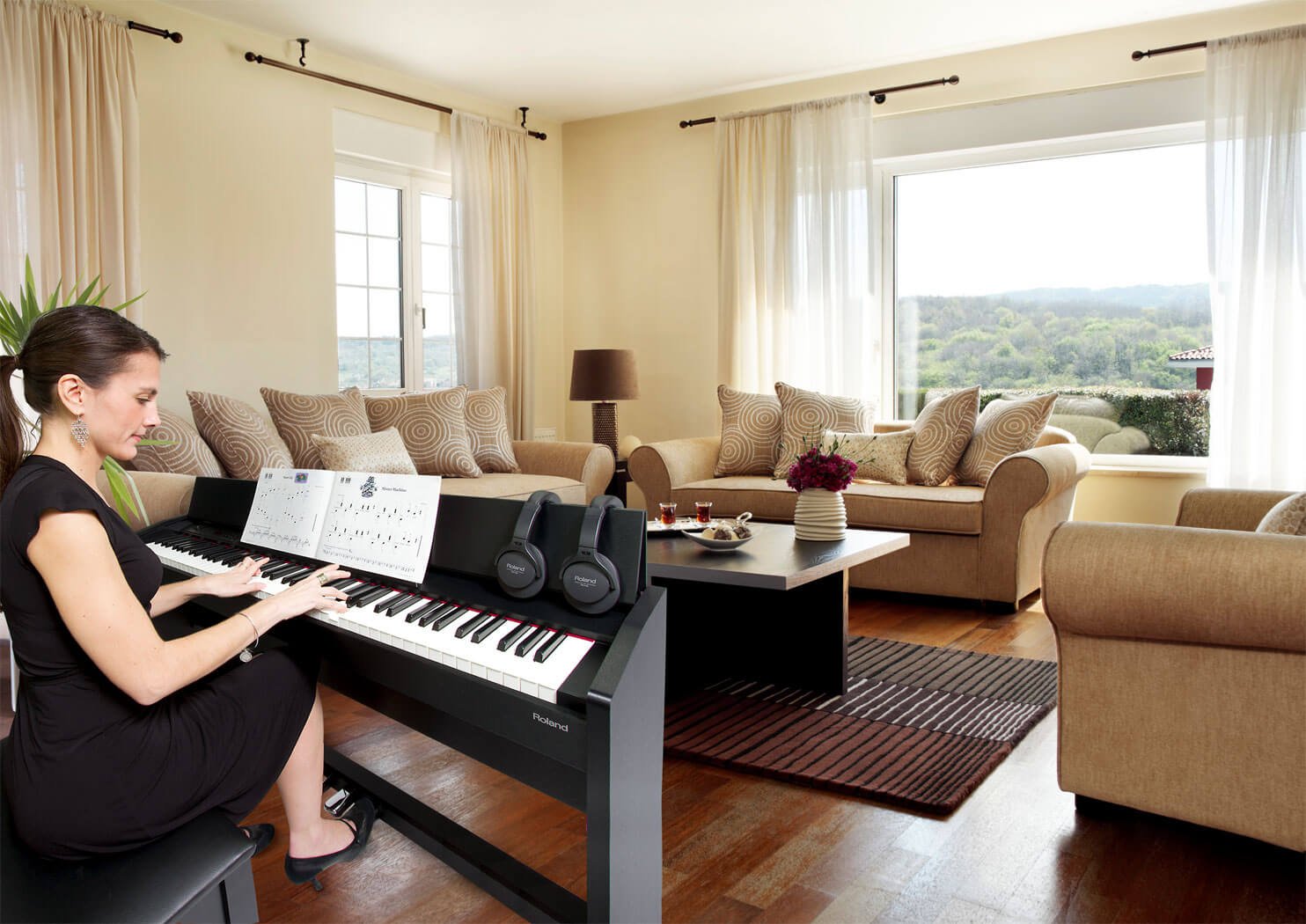 Roland F 120 SB Digital Piano class