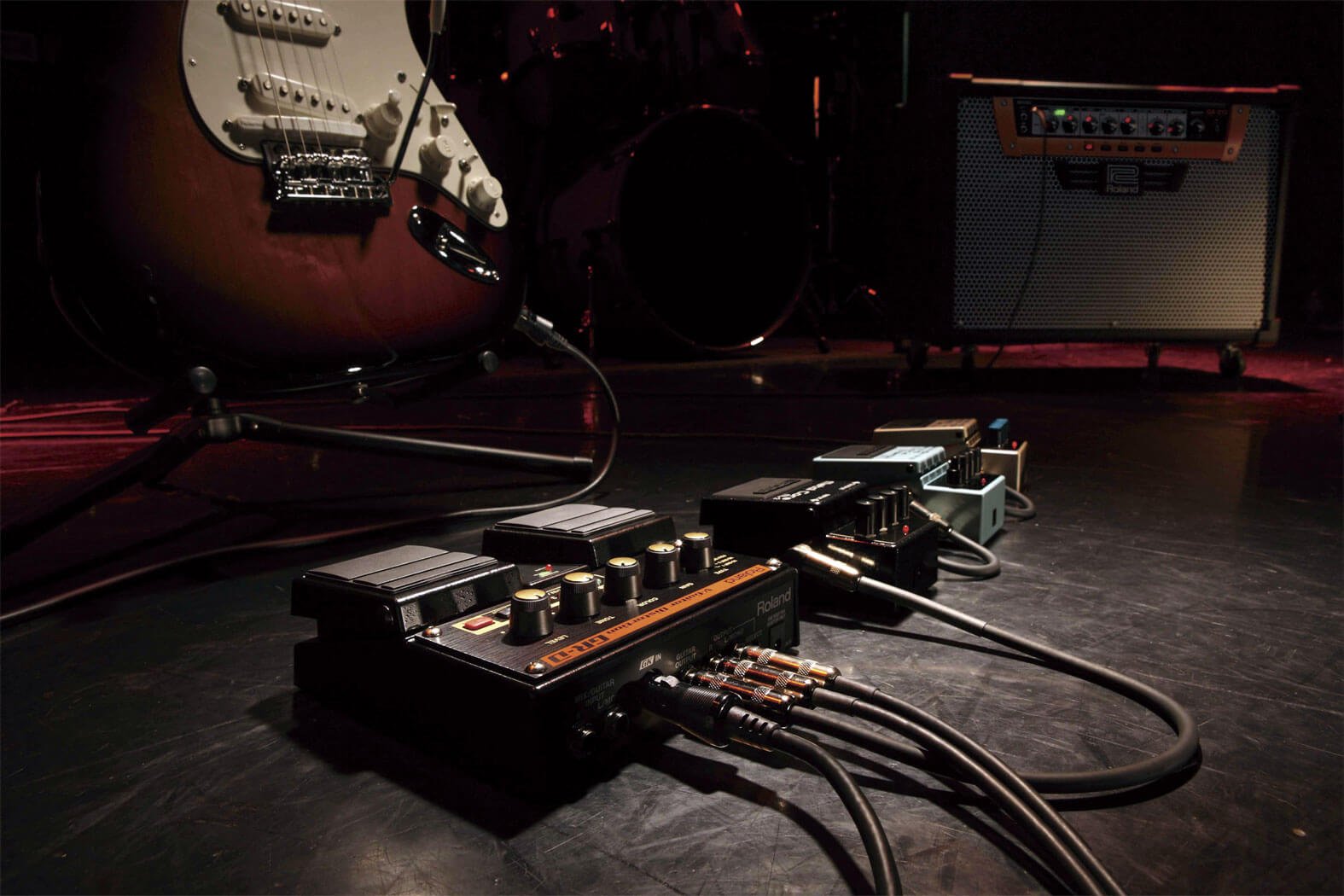 Roland GR D V Guitar Distortion Pedal 2