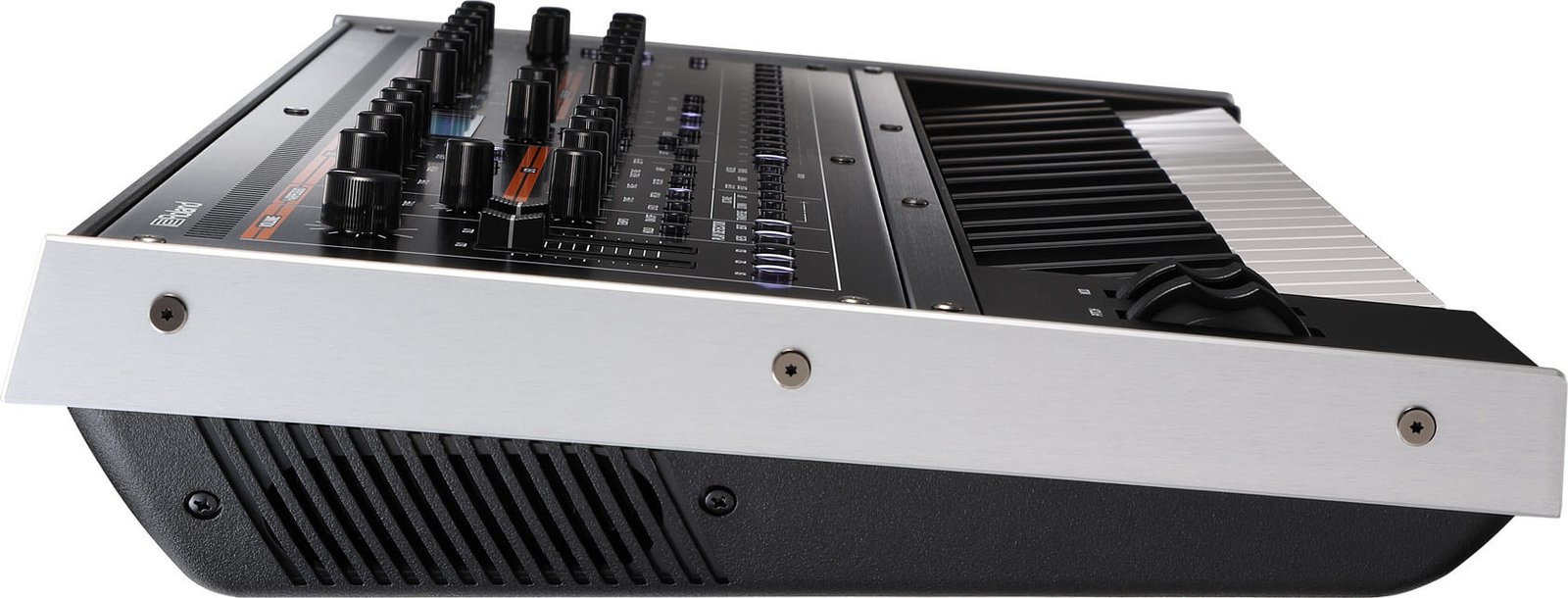 Roland Jupiter Xm Portable Synthesizer 2