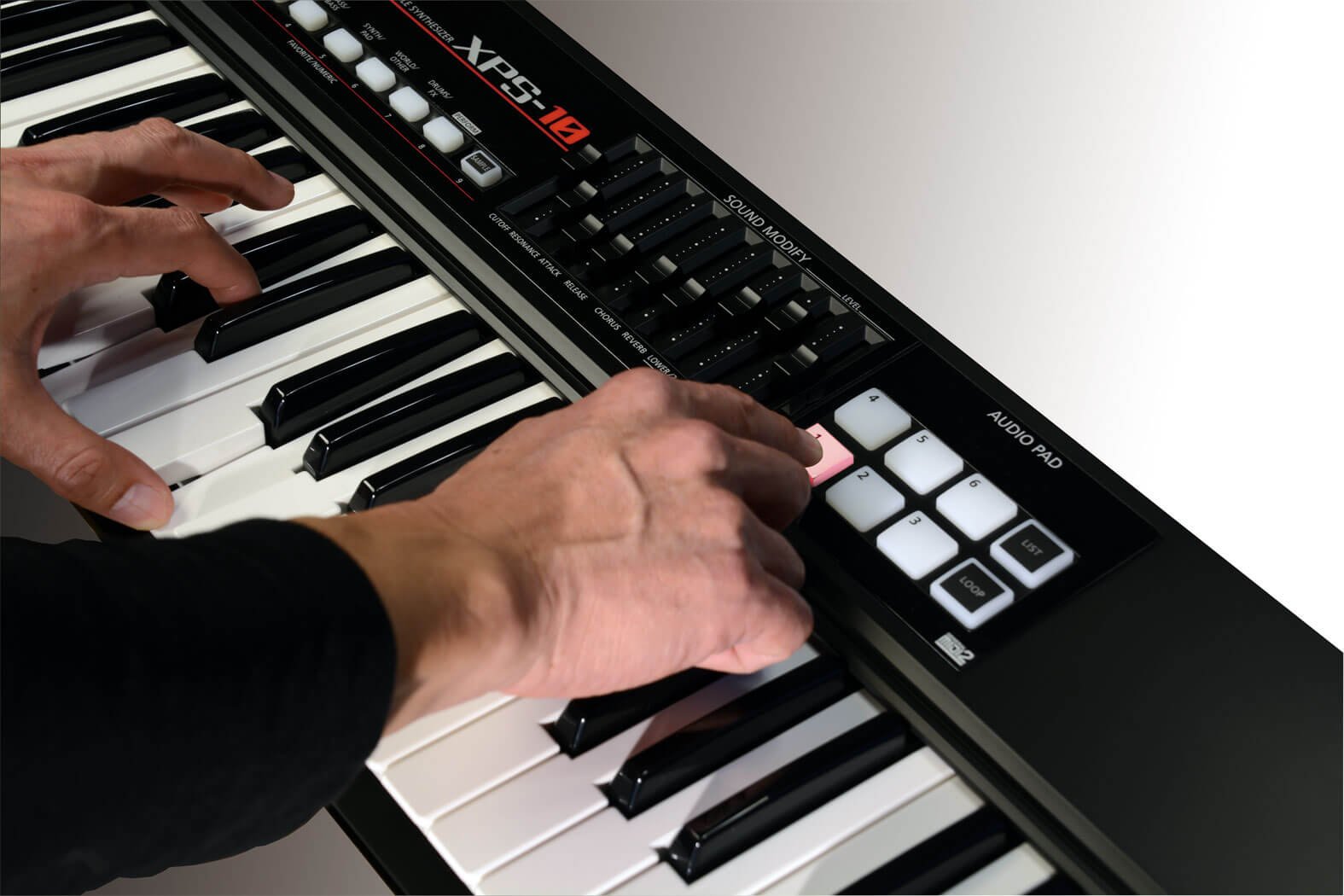 Roland XPS 10 Expandable Synthesizer audio pad